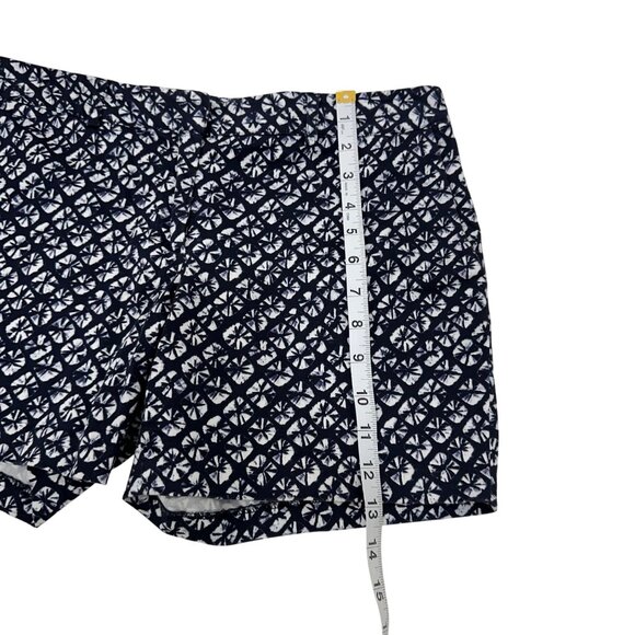 Michael Kors Womens Size 6 Navy White Sand Dollar Print Casual Flat Front Shorts - Picture 7 of 12